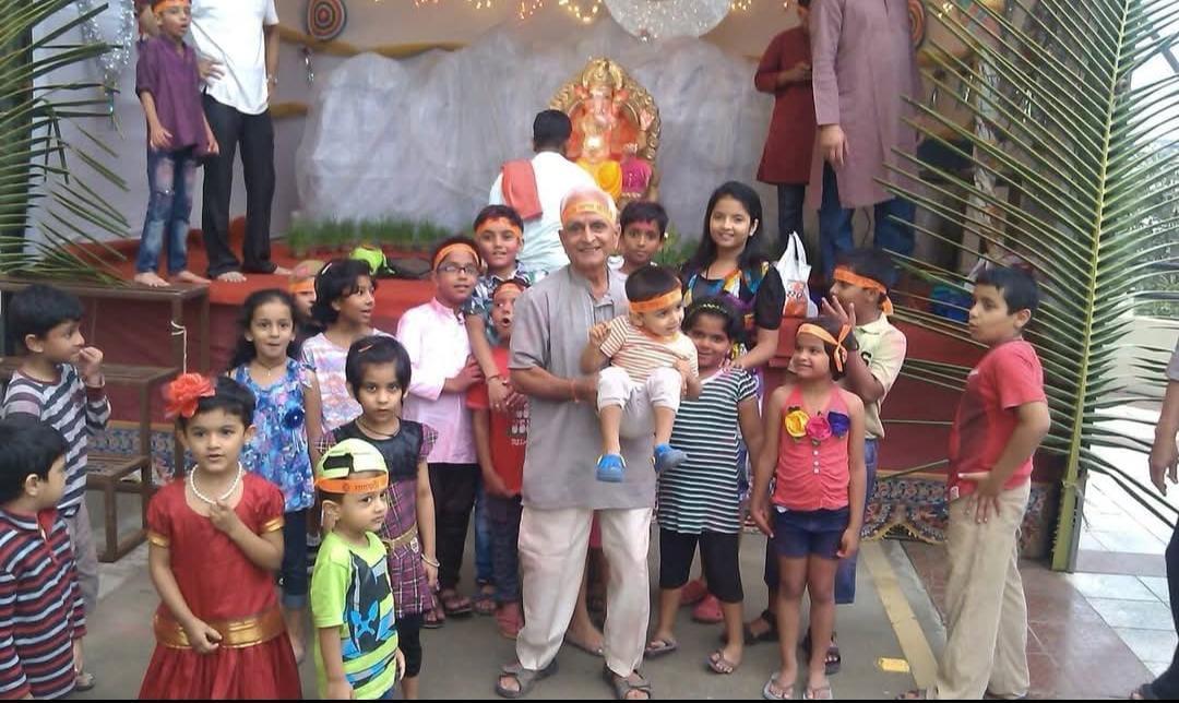 Viksit Youth volunteers at community event